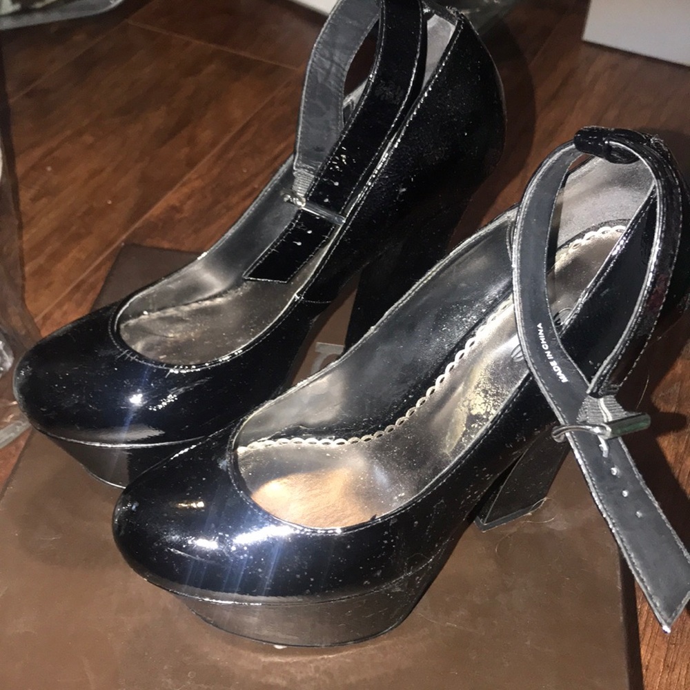 Platform heels